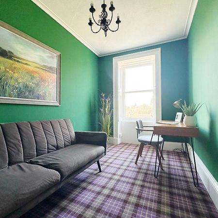 Blairgowrie and Rattray Rosebank House - 12 Guests, 6 Ensuite Bedrooms, Ev Point, Games Rooms, Wood Burner, Pet Friendly! מראה חיצוני תמונה