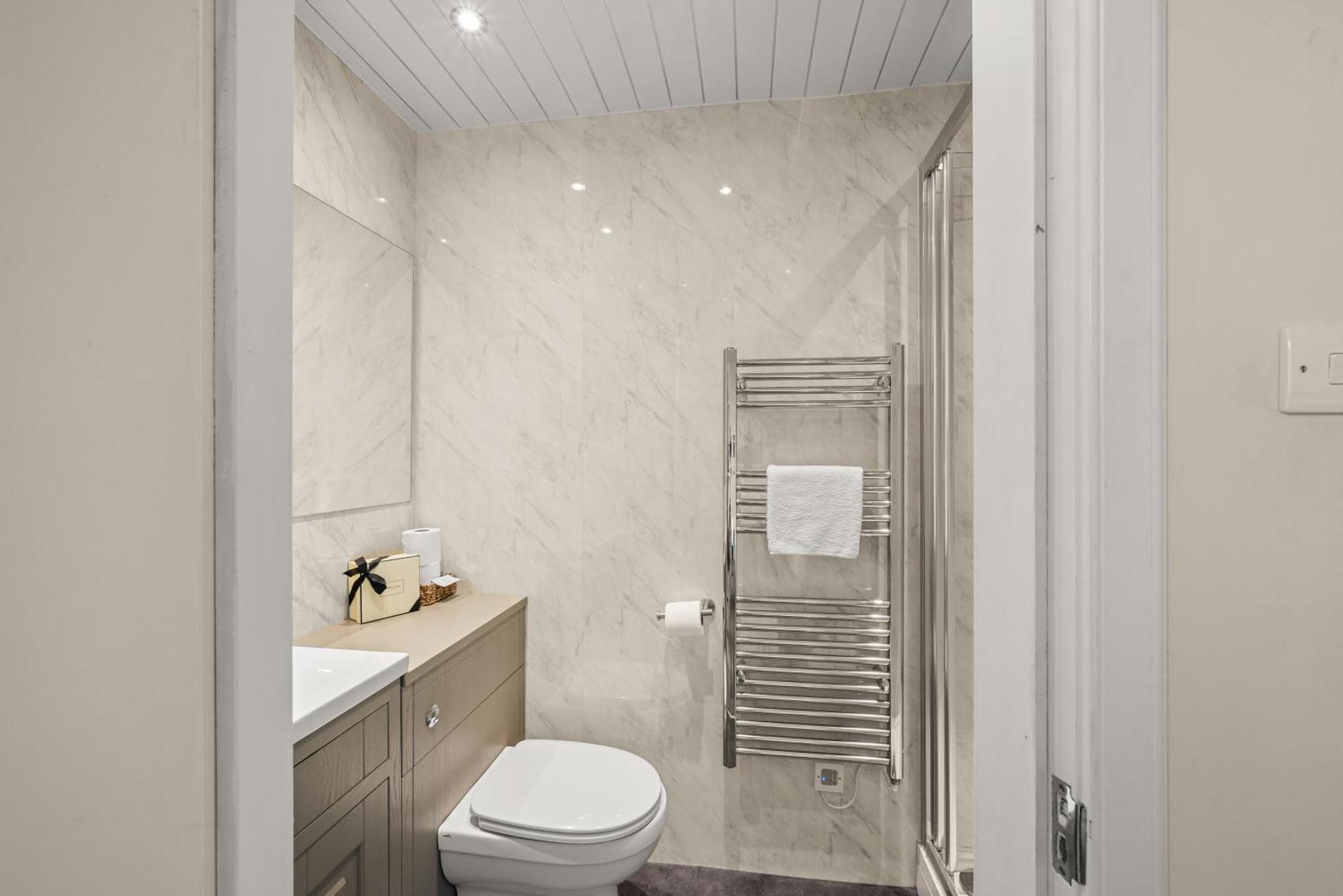 Blairgowrie and Rattray Rosebank House - 12 Guests, 6 Ensuite Bedrooms, Ev Point, Games Rooms, Wood Burner, Pet Friendly! מראה חיצוני תמונה
