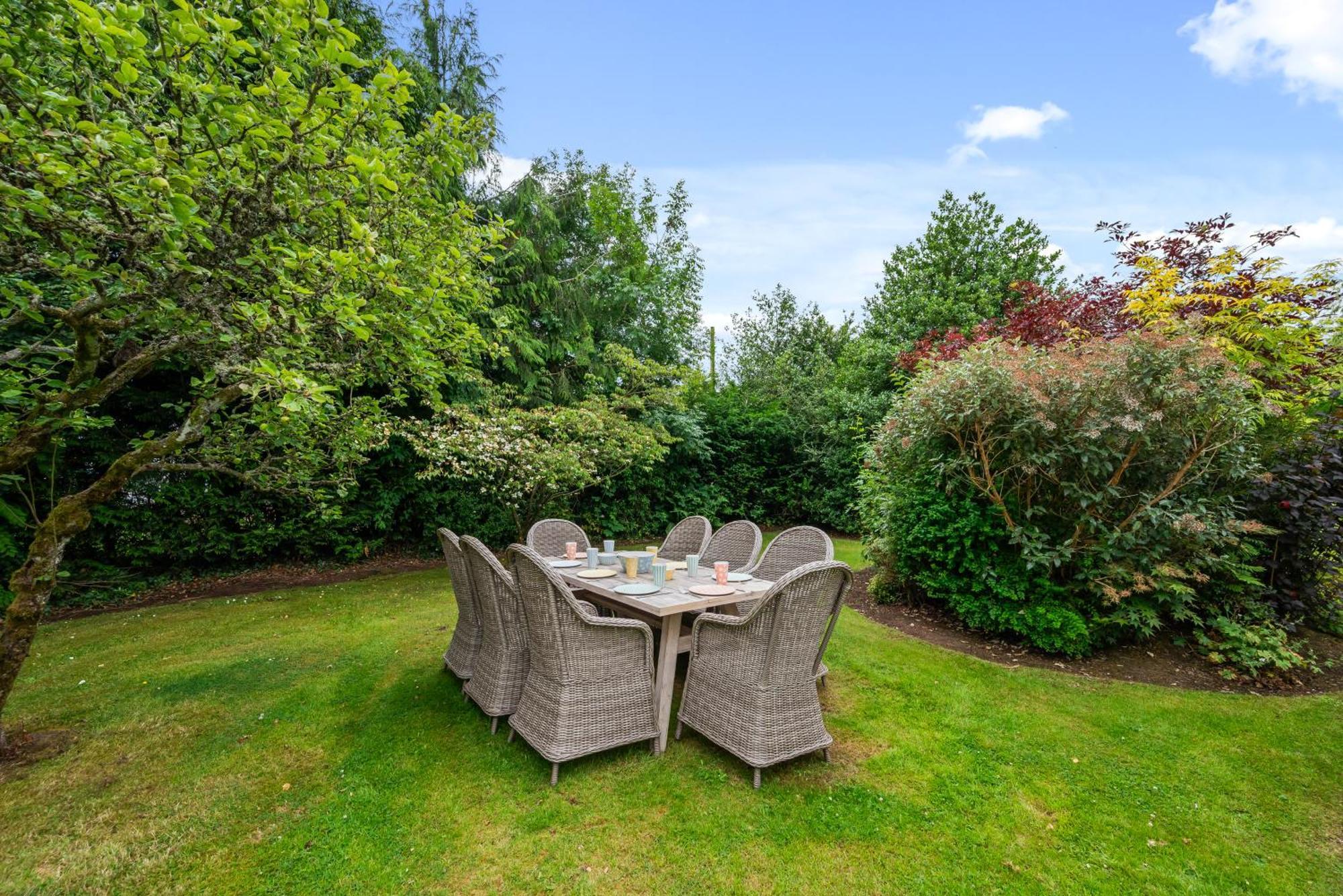 Blairgowrie and Rattray Rosebank House - 12 Guests, 6 Ensuite Bedrooms, Ev Point, Games Rooms, Wood Burner, Pet Friendly! מראה חיצוני תמונה